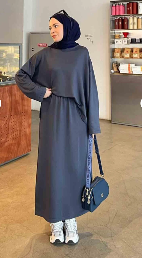 ArsenaBeauty  Kristal Etekli Takım Antrasit