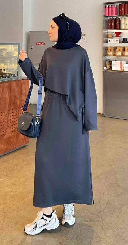 ArsenaBeauty  Kristal Etekli Takım Antrasit